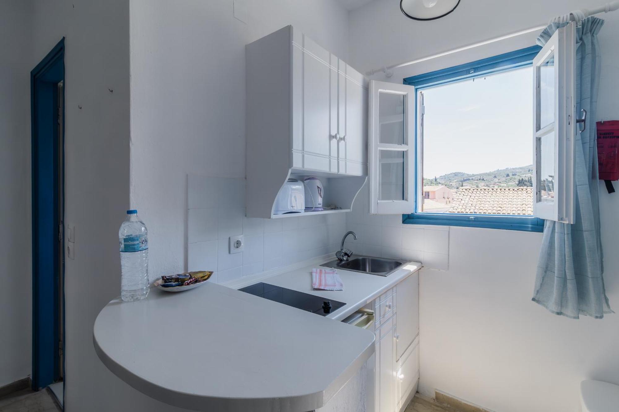 Sunflower Apartments & Studios Кассиопи Экстерьер фото