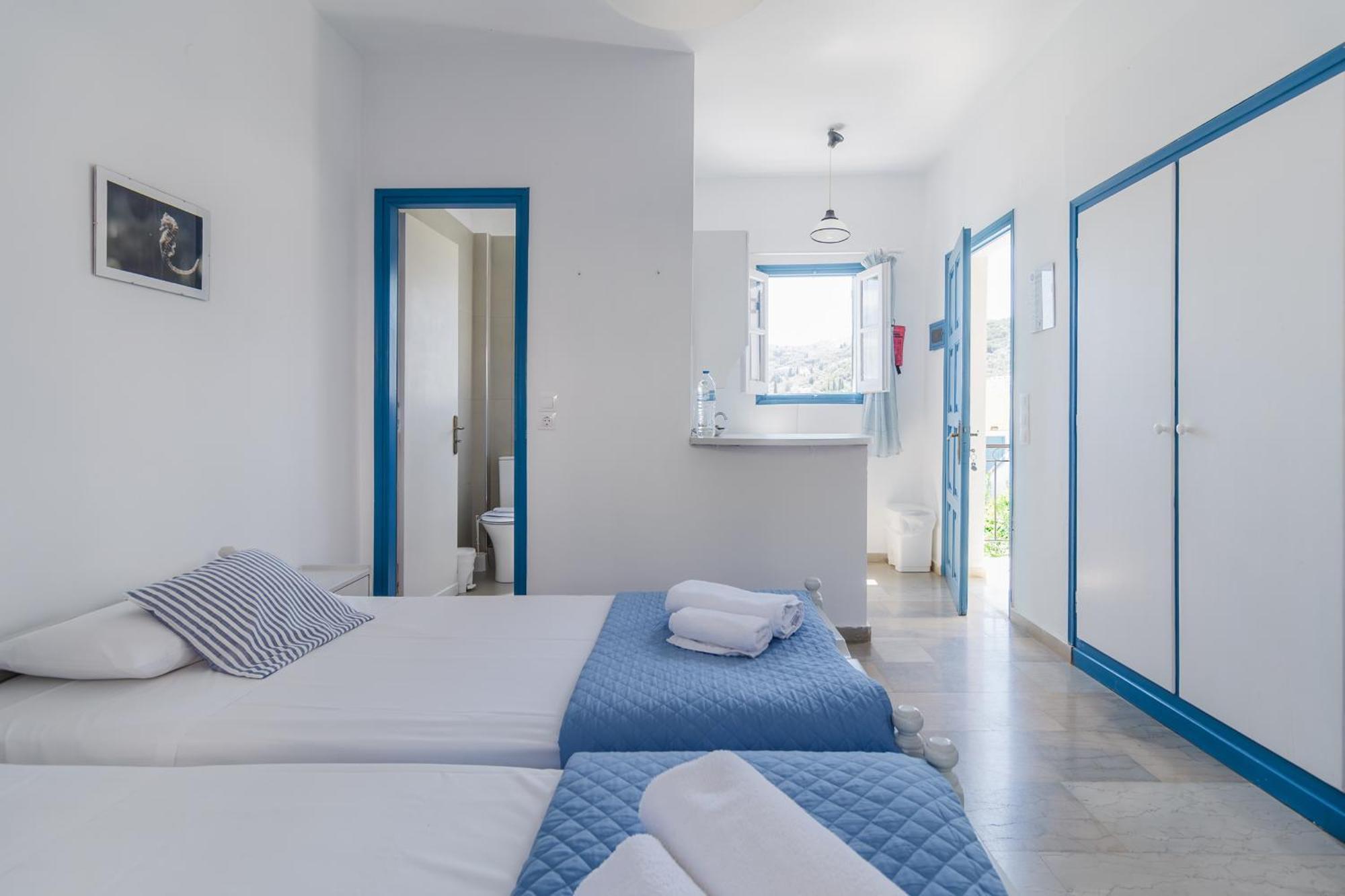Sunflower Apartments & Studios Кассиопи Экстерьер фото